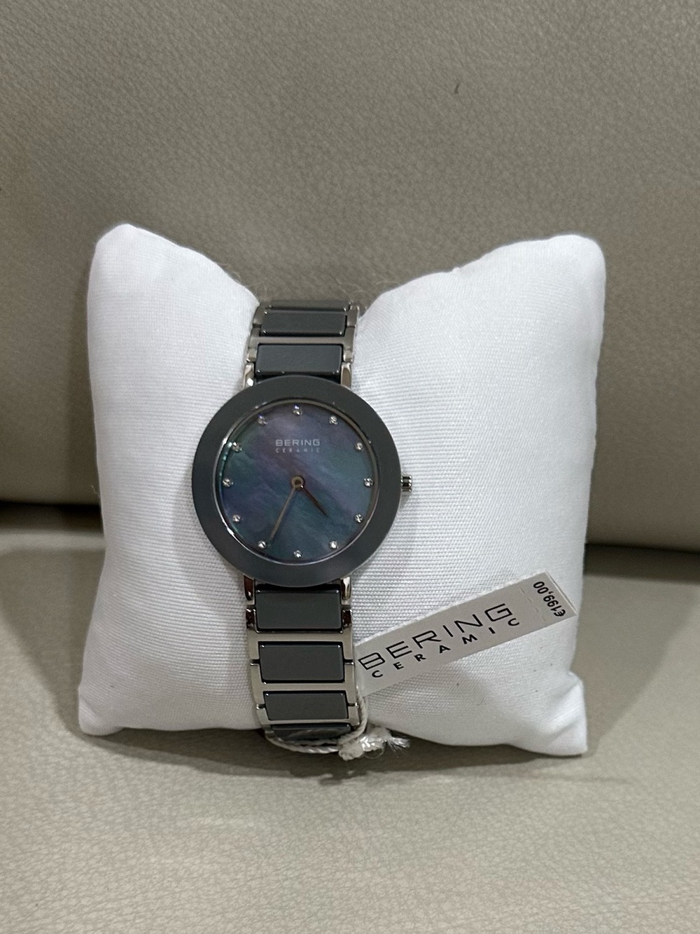 BERING Women's Watch (Color: White)